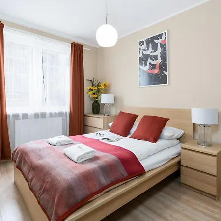 Czarnieckiego With Balcony By Renters